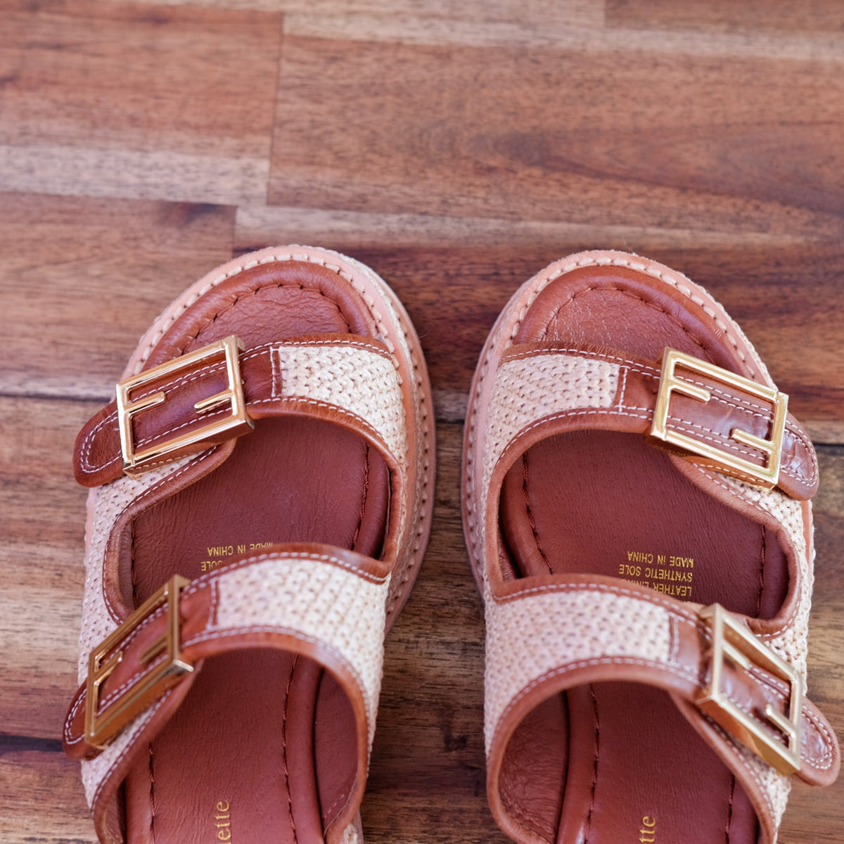 Django & Juliette - Vexta - Women’s Choc Woven Leather Slide