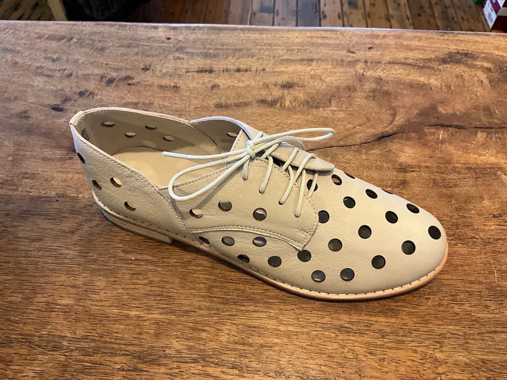 Django & Juliette - Aksel - Women’s Lace-up Flat Shoe