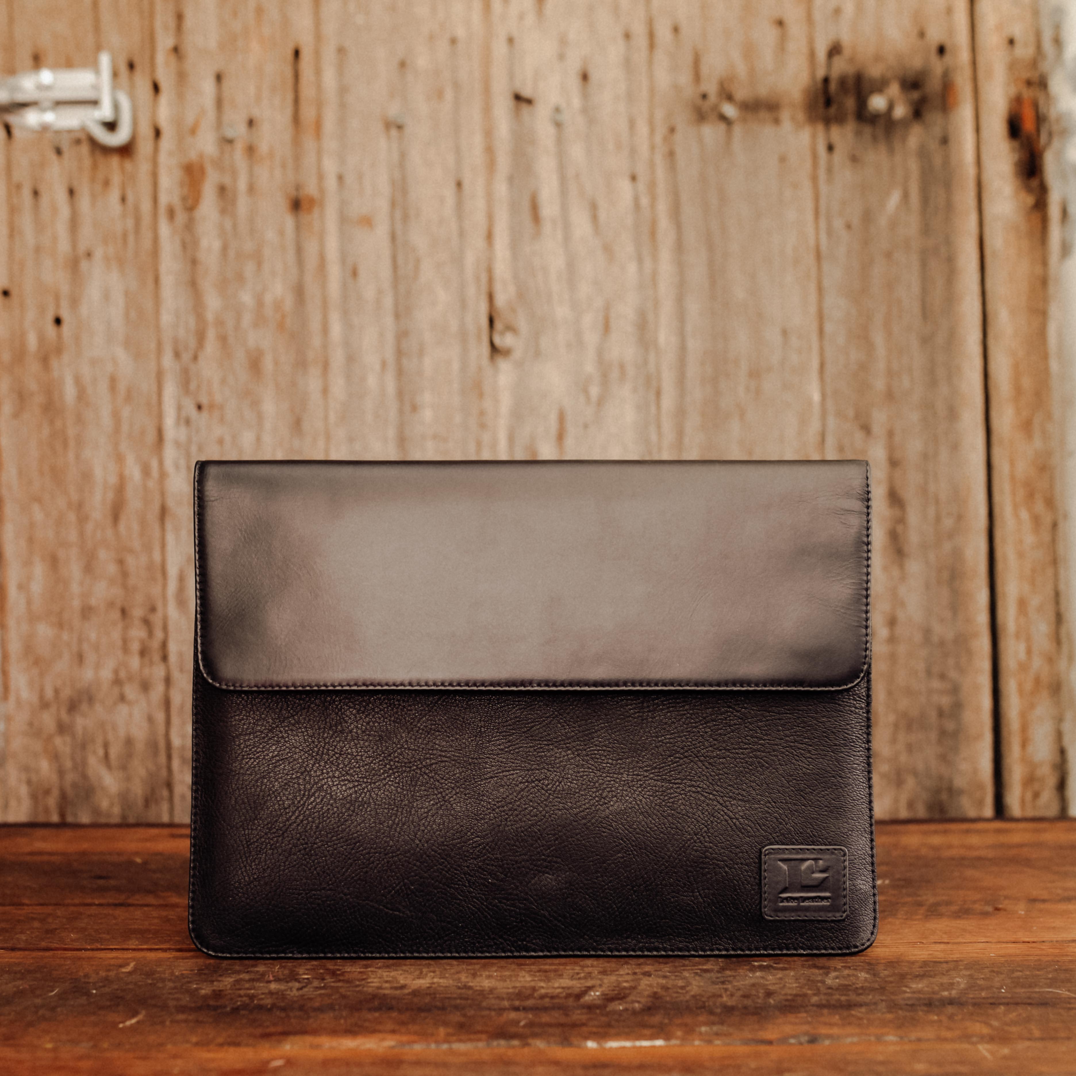 Lake Leather - Clarendon - Unisex Leather Laptop Sleeve