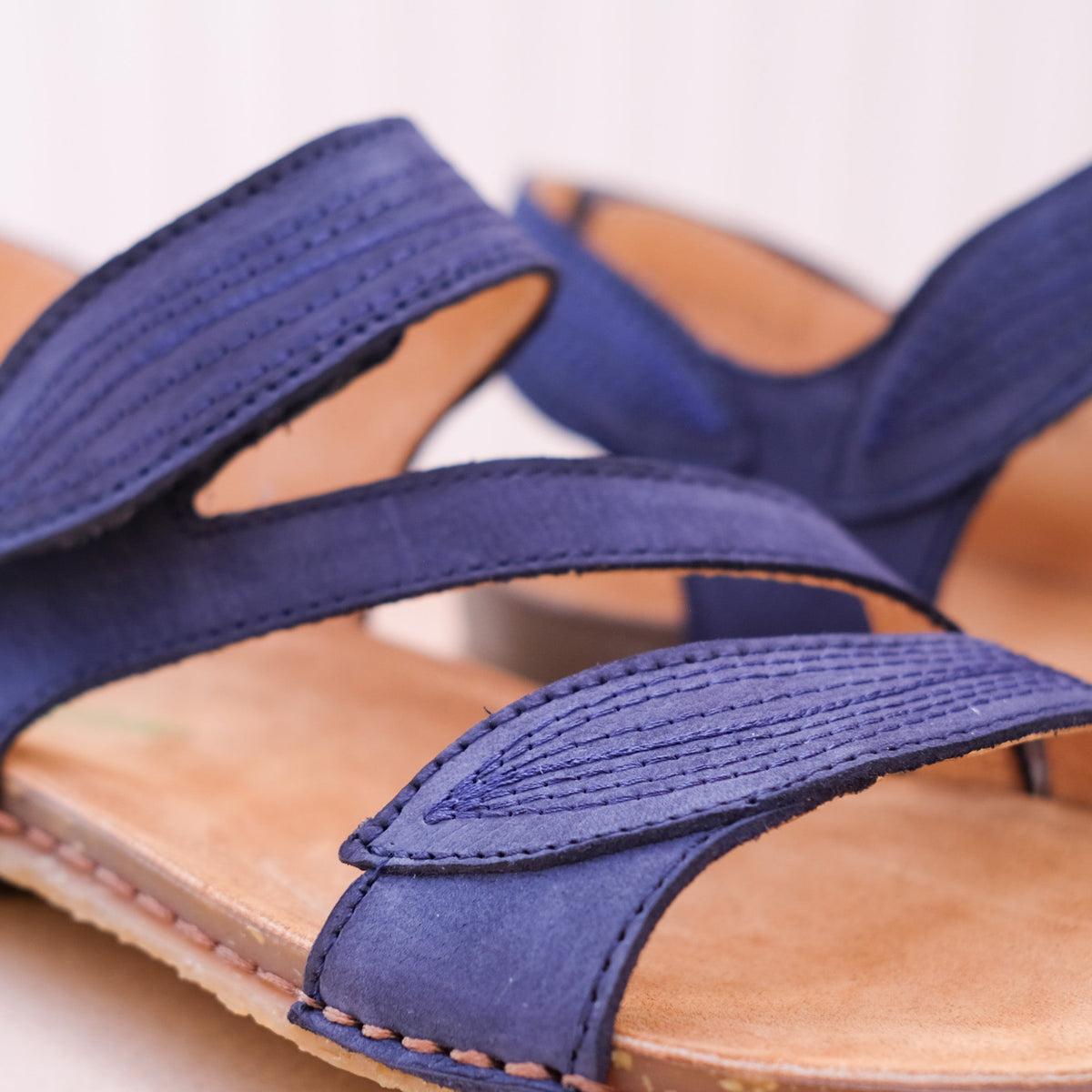 El Naturalista - Panglao - Women's Spanish Leather Sandal
