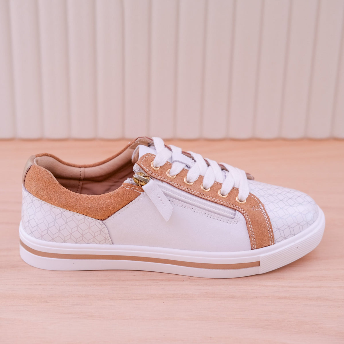 Bay Lane - Kiki - Women’s Leather Sneaker