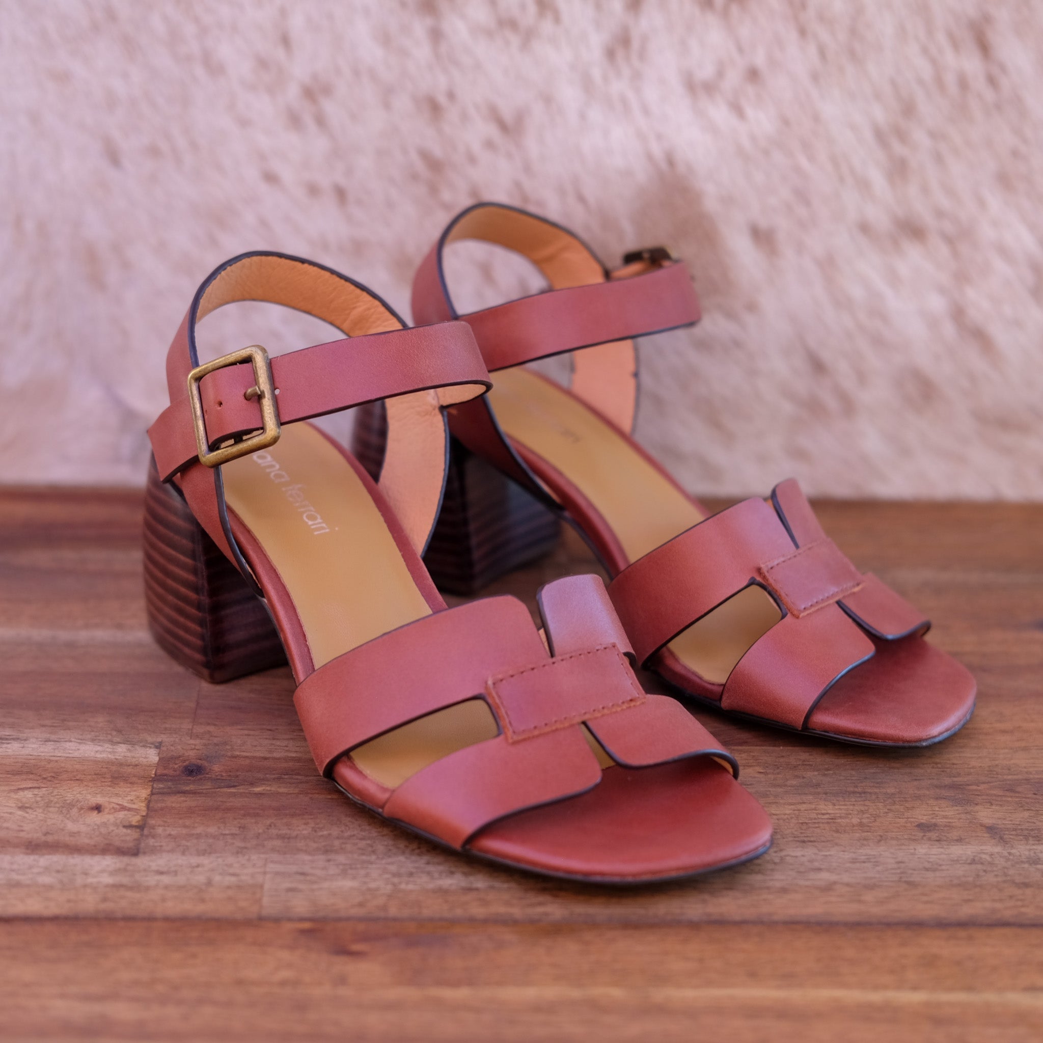 Diana Ferrari - Belson - Women’s Walnut Leather Sandal