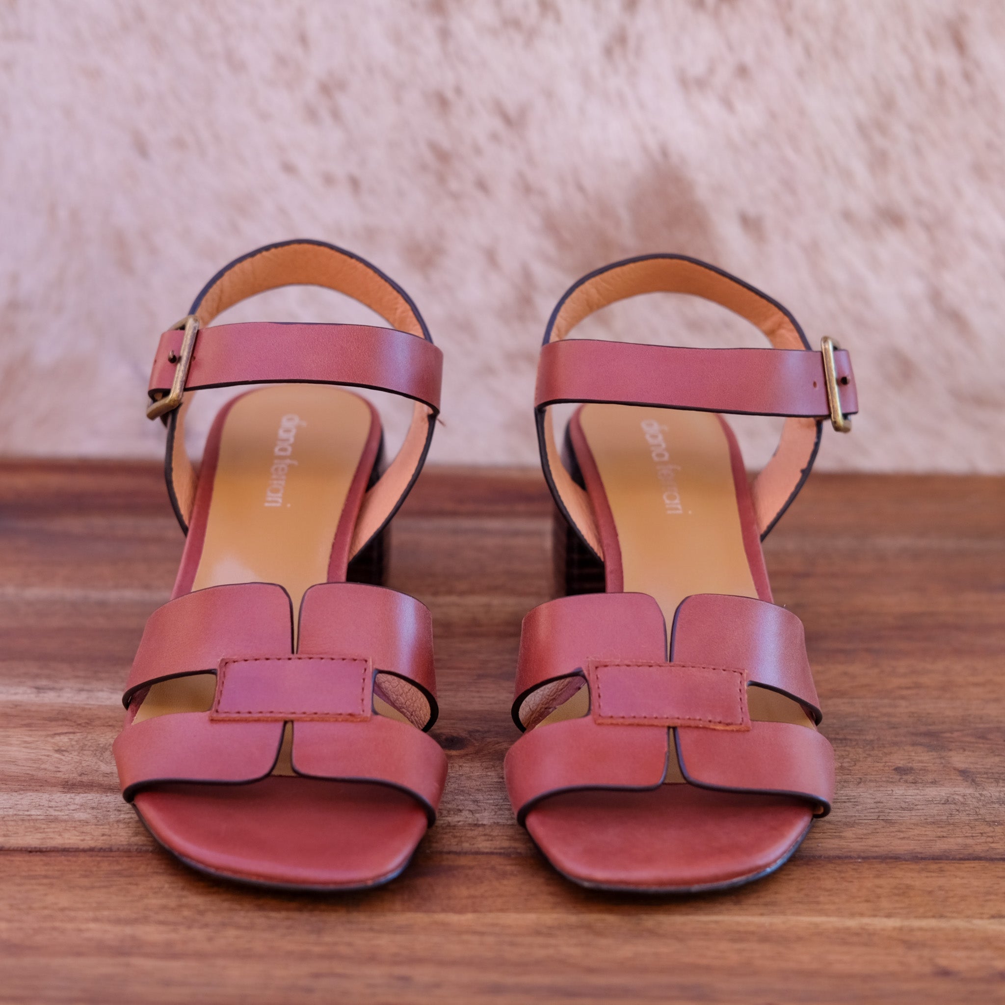 Diana Ferrari - Belson - Women’s Walnut Leather Sandal