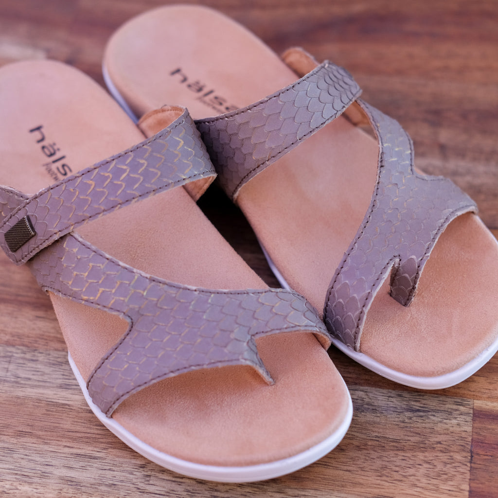 Hälsa - Darline - Women's Leather Sporty Slides