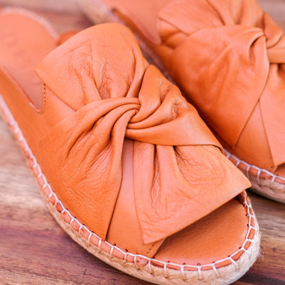 Bueno - Kalmia - Women’s Leather Slide Sandal