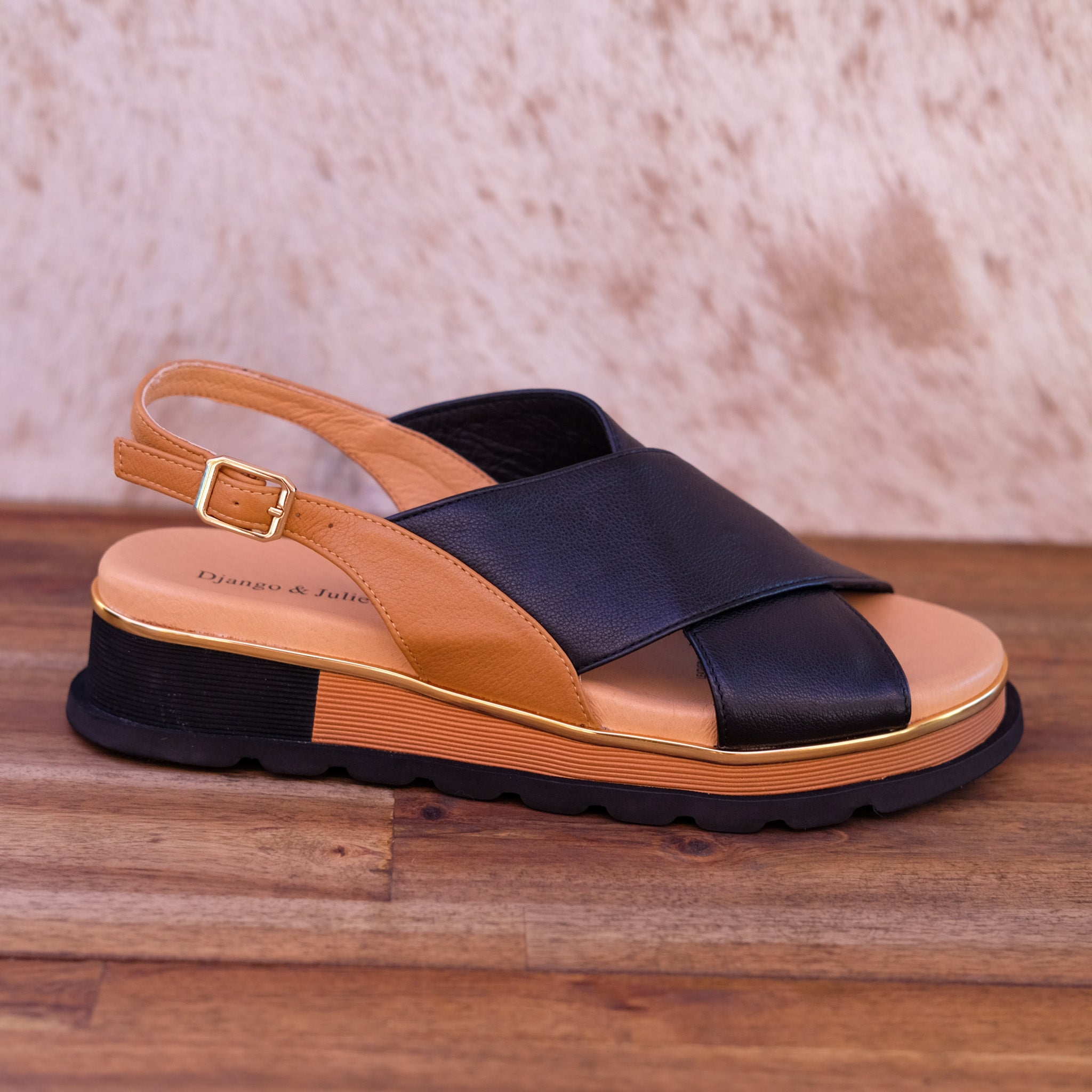 Django & Juliette - Crissys - Women’s Chunky Two-Tone Sandal