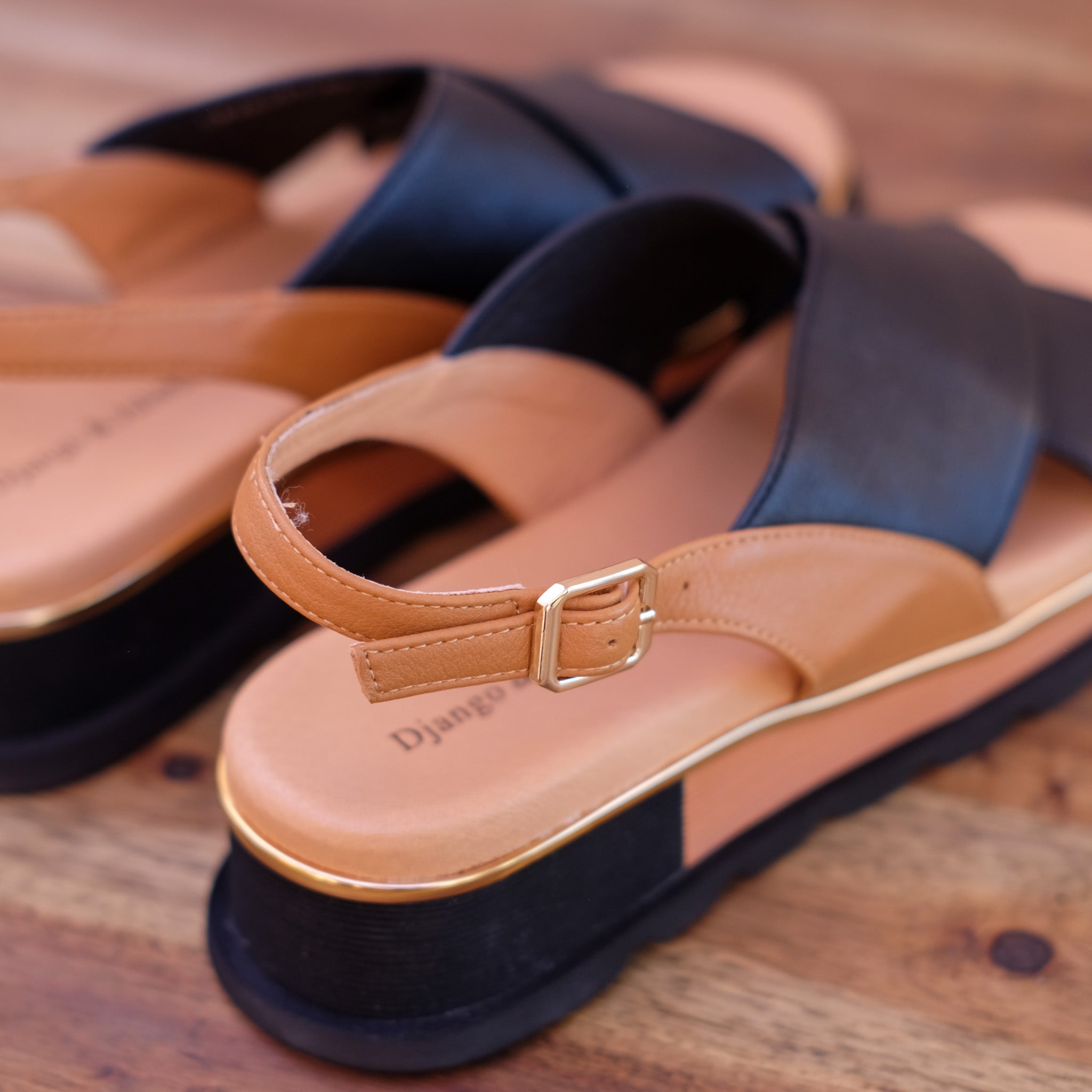 Django & Juliette - Crissys - Women’s Chunky Two-Tone Sandal