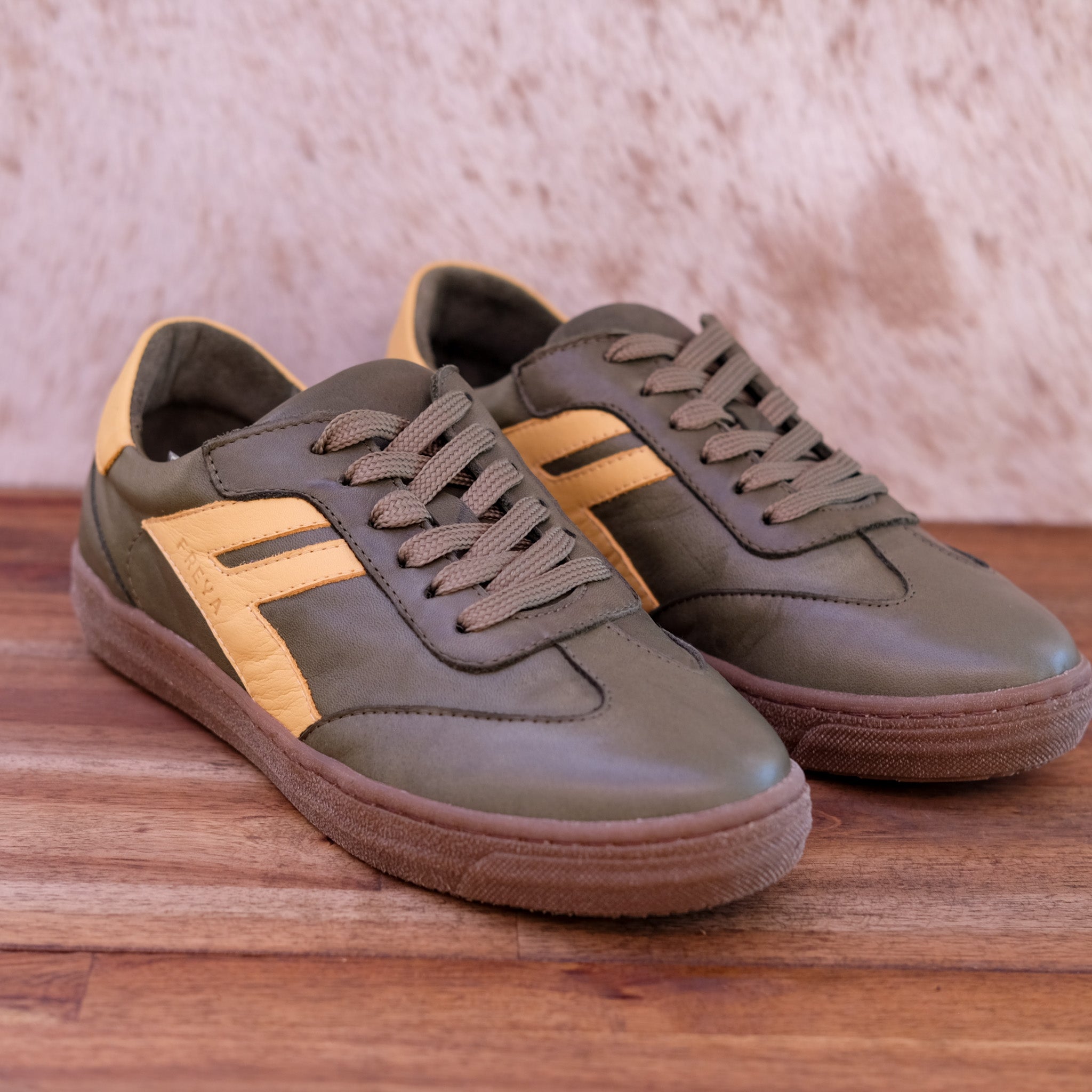 Rilassare - Rio - Women’s Leather Sneaker