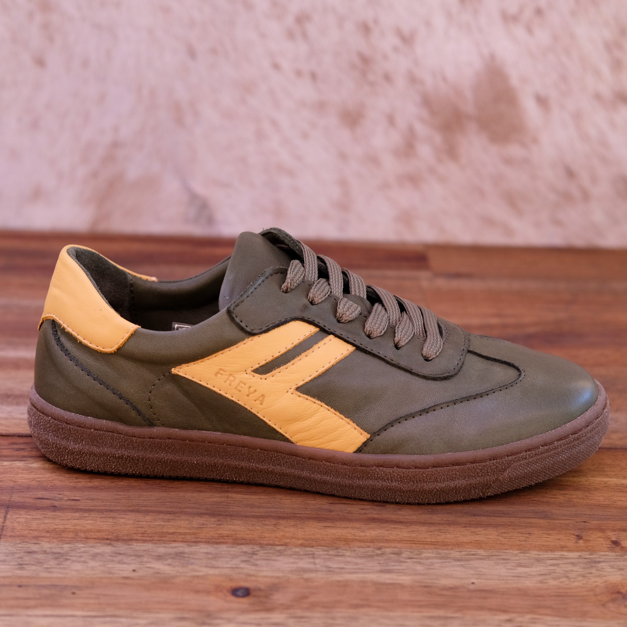 Rilassare - Rio - Women’s Leather Sneaker