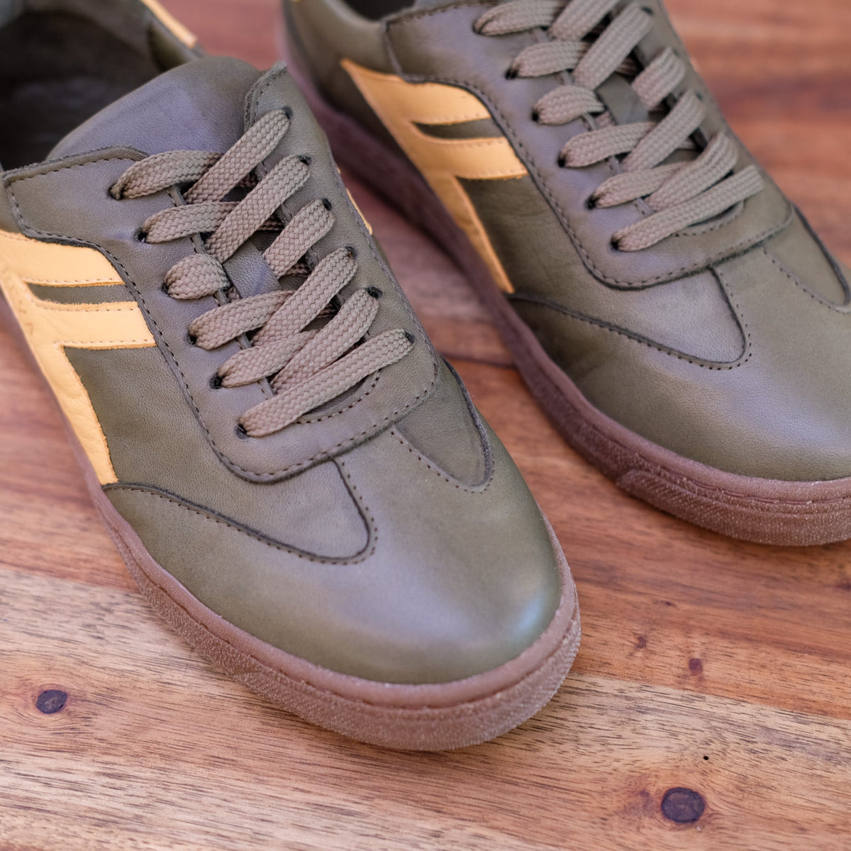 Rilassare - Rio - Women’s Leather Sneaker
