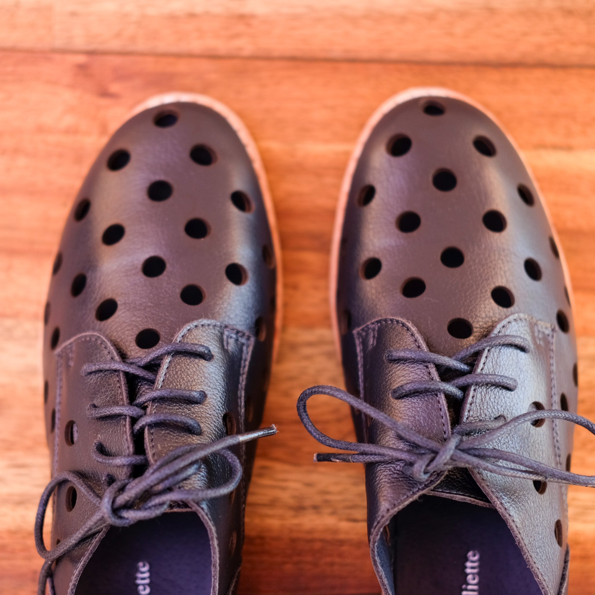 Django & Juliette - Aksel - Women’s Lace-up Flat Shoe