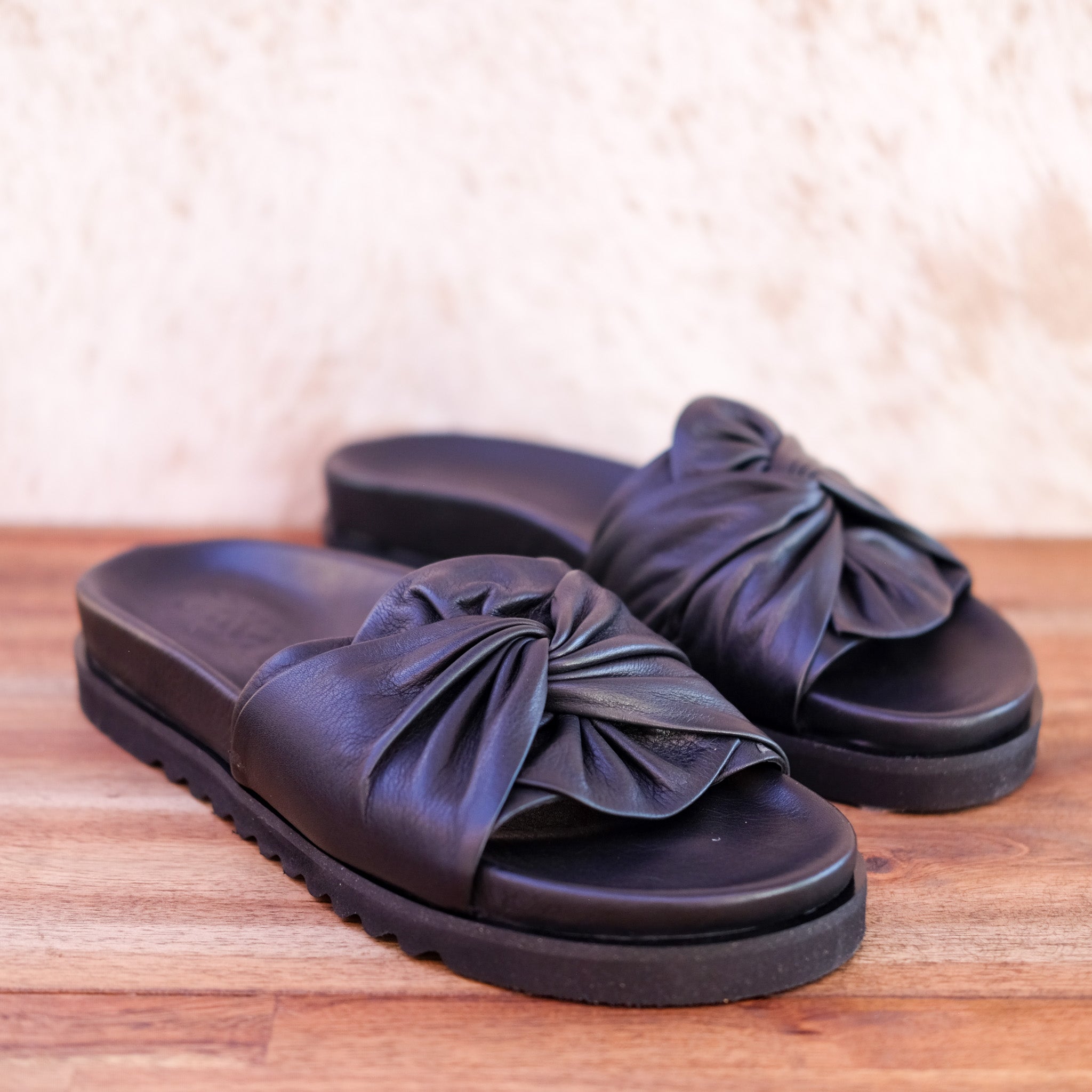 Rilassare - Tubist - Women’s Leather Slide