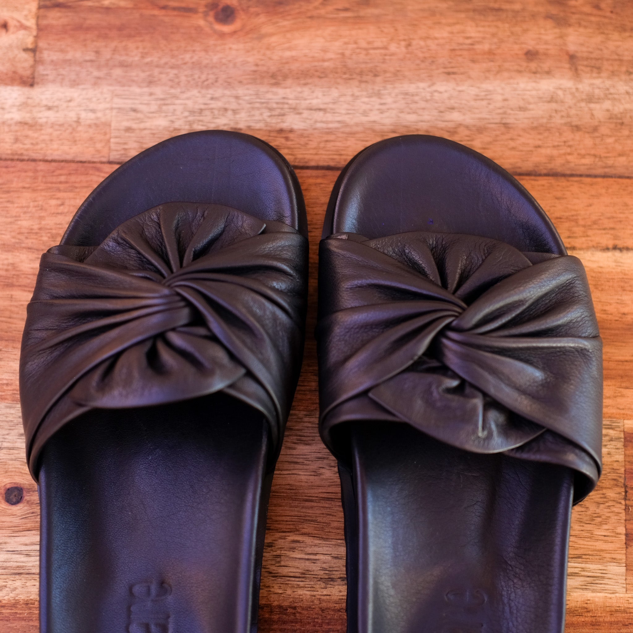 Rilassare - Tubist - Women’s Leather Slide