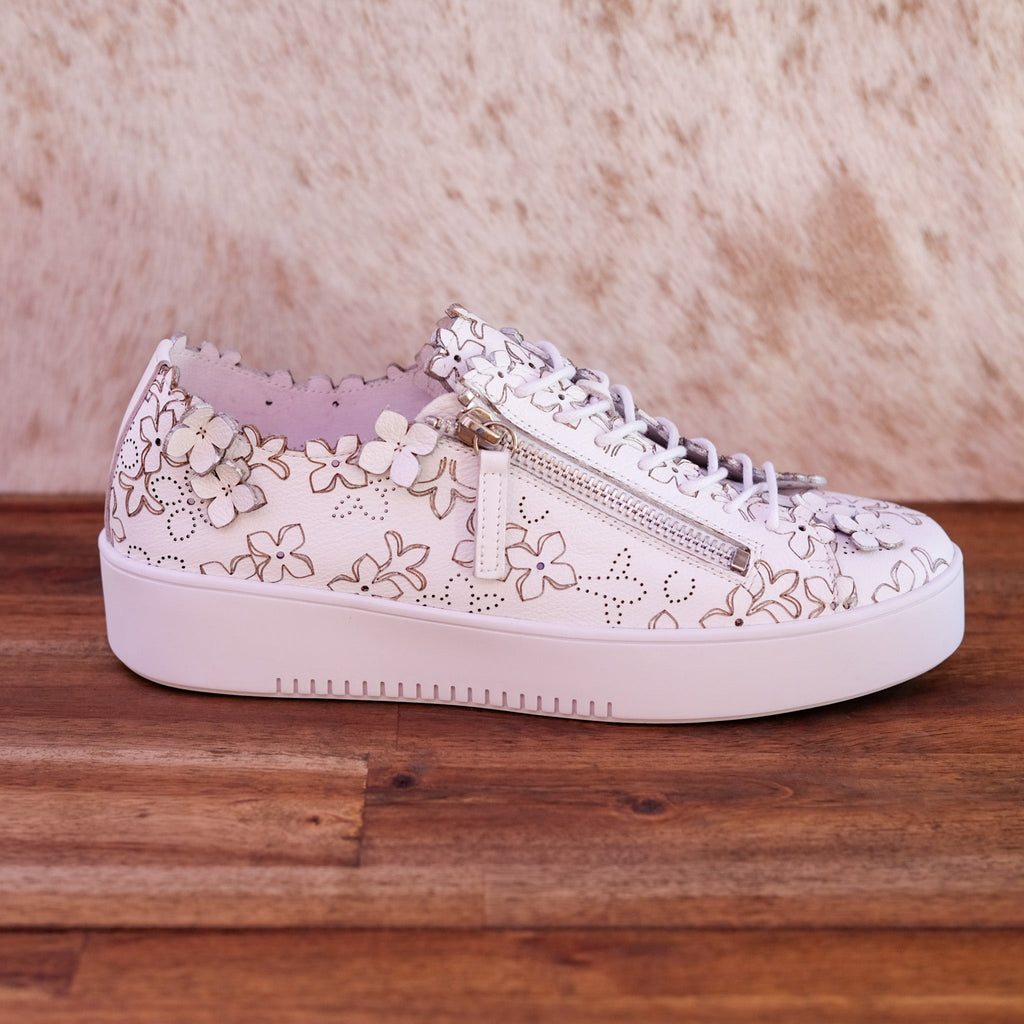 Django & Juliette - Leere - Women’s Appliqué Leather Sneaker