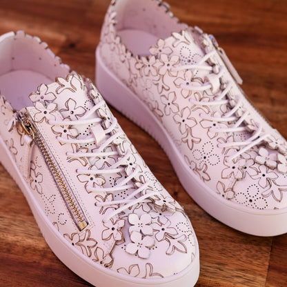Django & Juliette - Leere - Women’s Appliqué Leather Sneaker