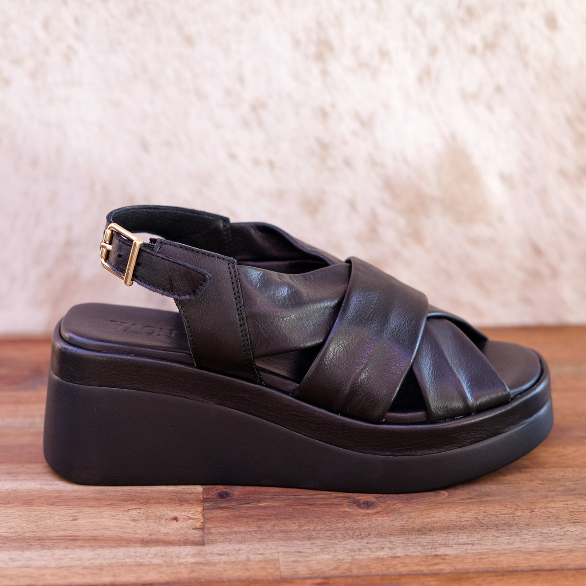 Via Nova - Elk - Women’s Leather Sling Back Wedge