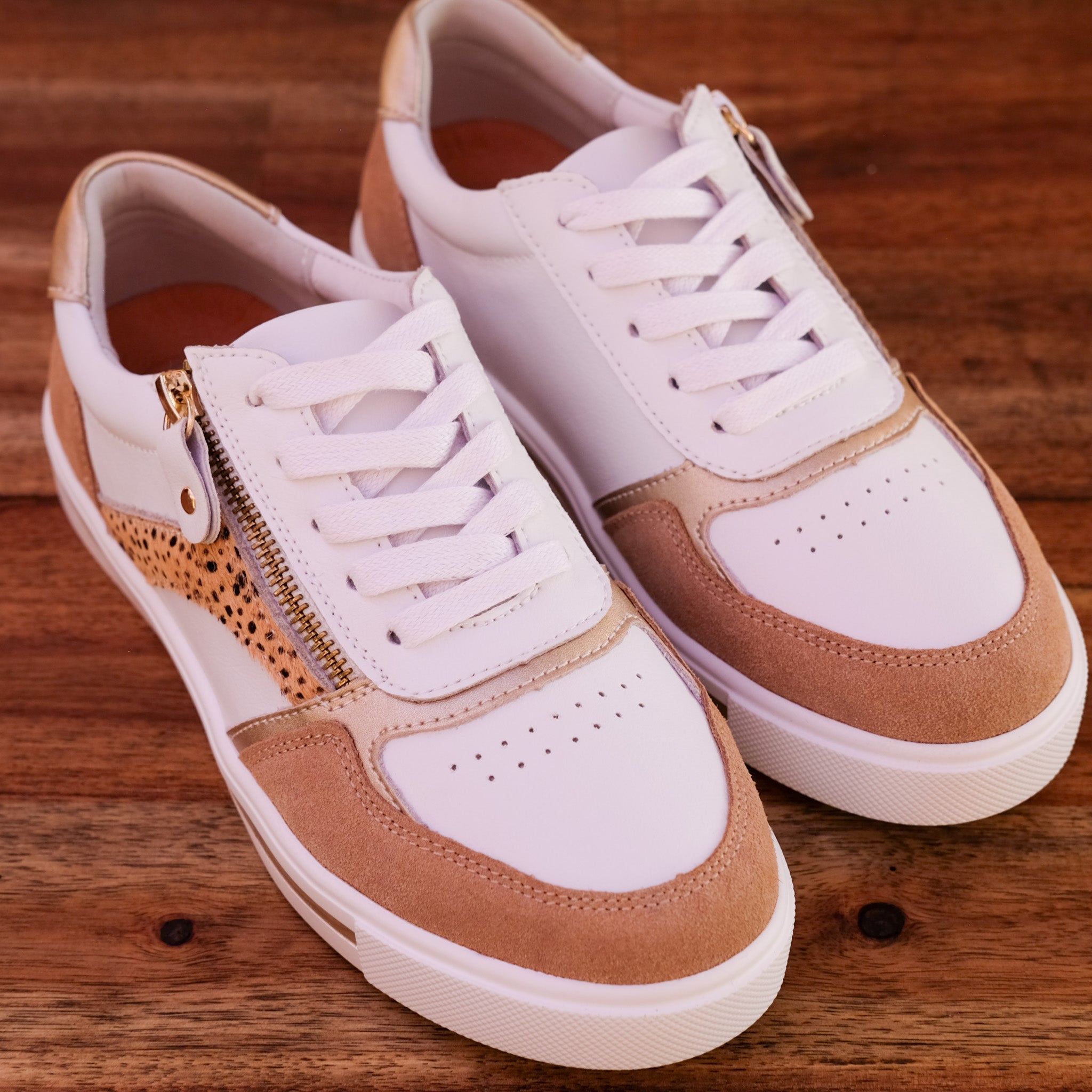 Bay Lane - Noosa - Women’s Leather and Suede Sneaker