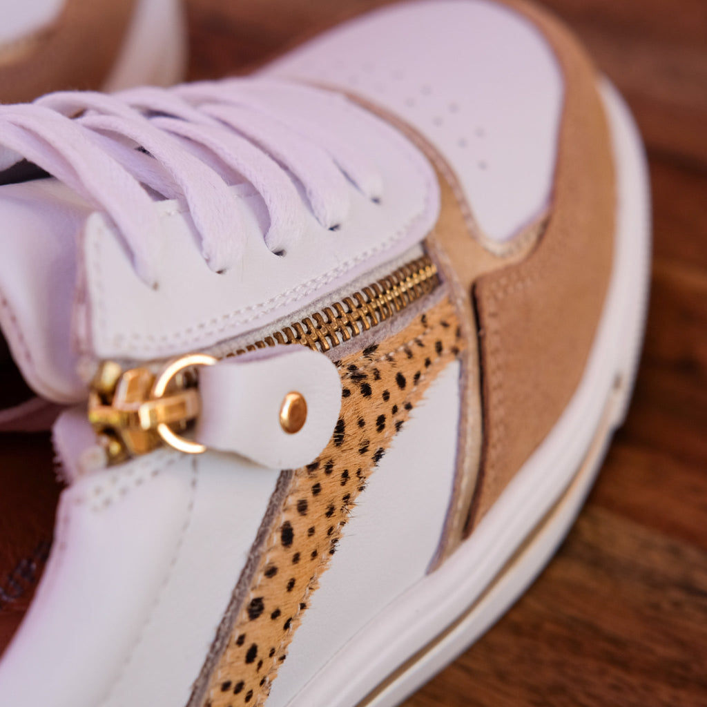 Bay Lane - Noosa - Women’s Leather and Suede Sneaker