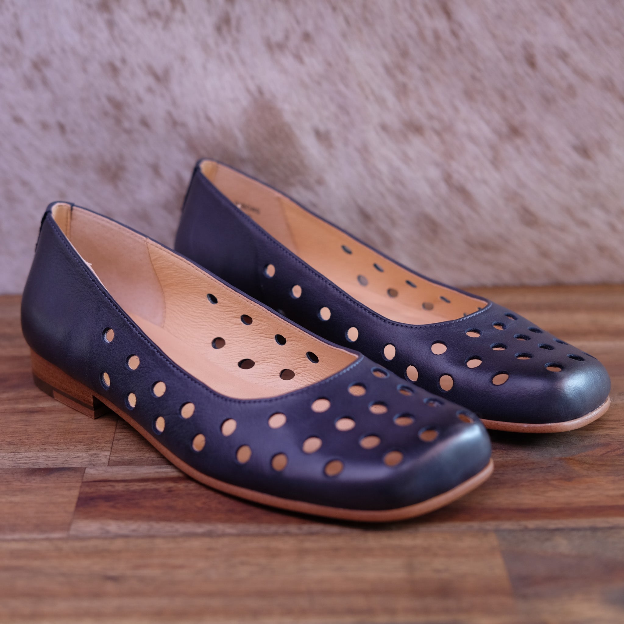 Django and Juliette - Gibons - Women's Navy Ballet Flat Shoes