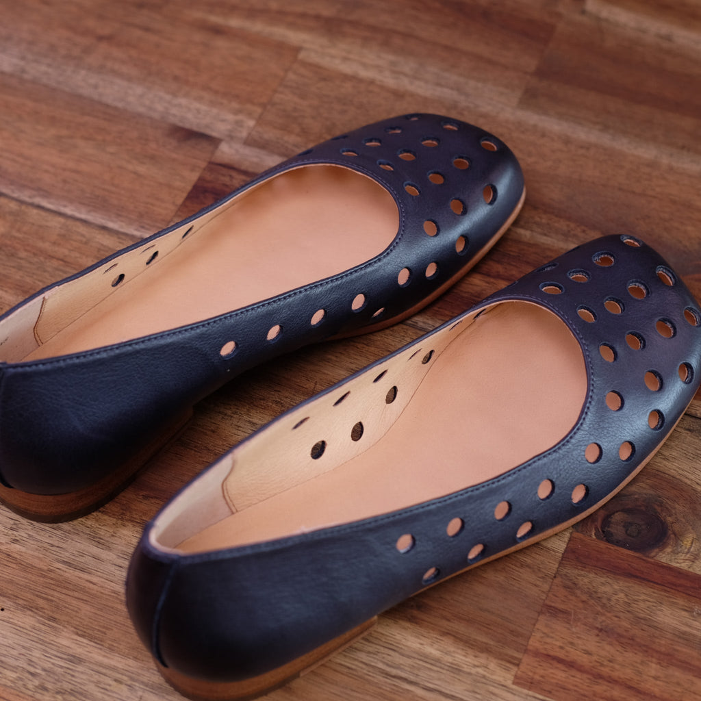 Django and Juliette - Gibons - Women's Navy Ballet Flat Shoes