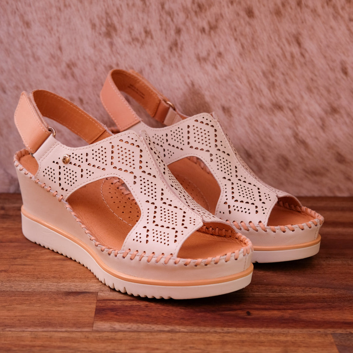 Pikolinos - Aguadulce - Women’s Leather Wedge Sandal