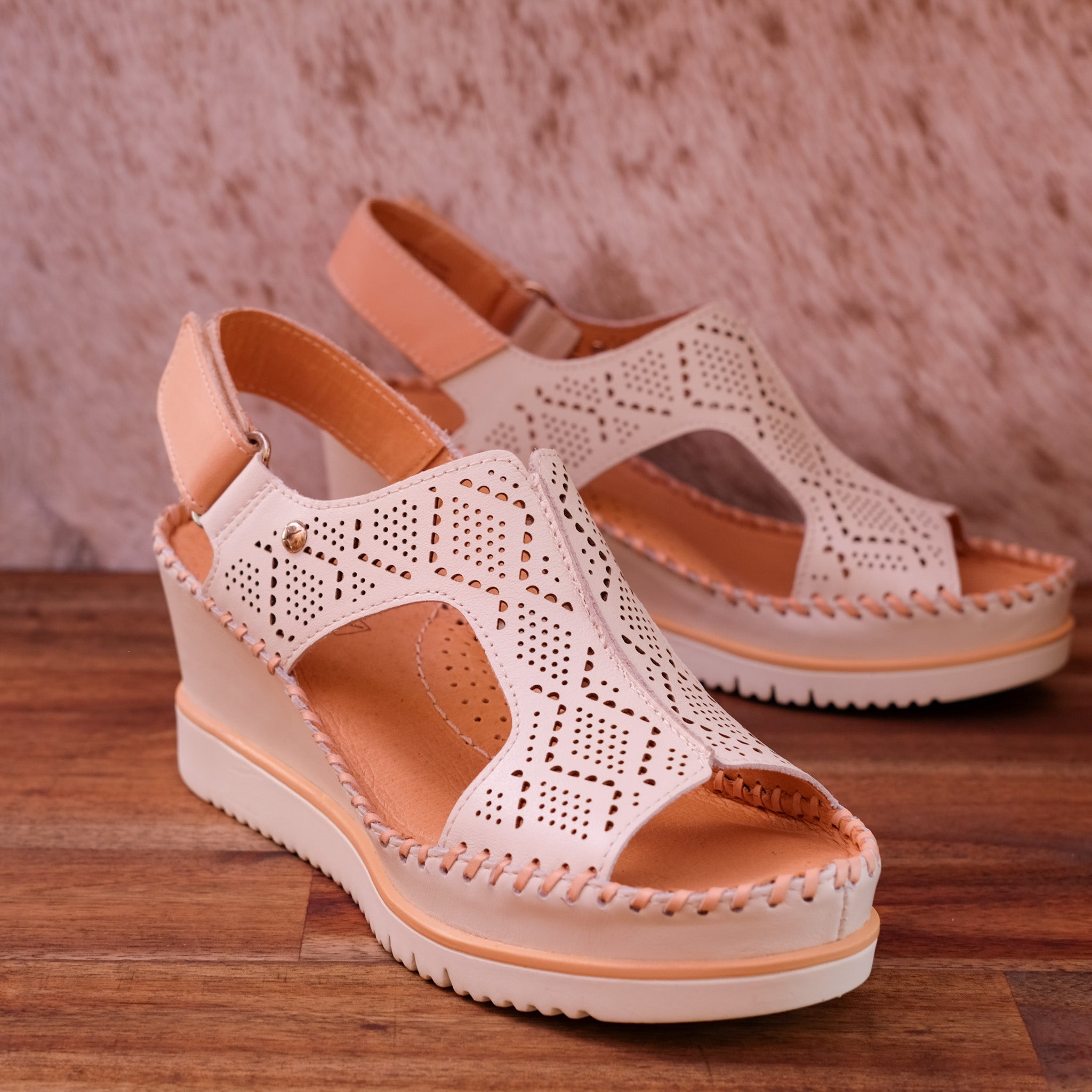 Pikolinos - Aguadulce - Women’s Leather Wedge Sandal