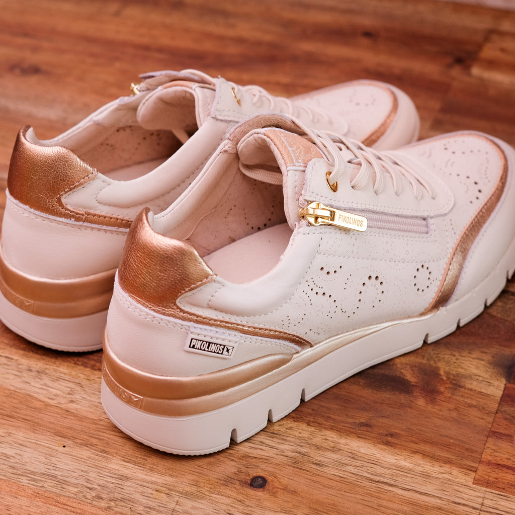 Pikolinos - Cantabria - Women’s Punched Leather Sneaker