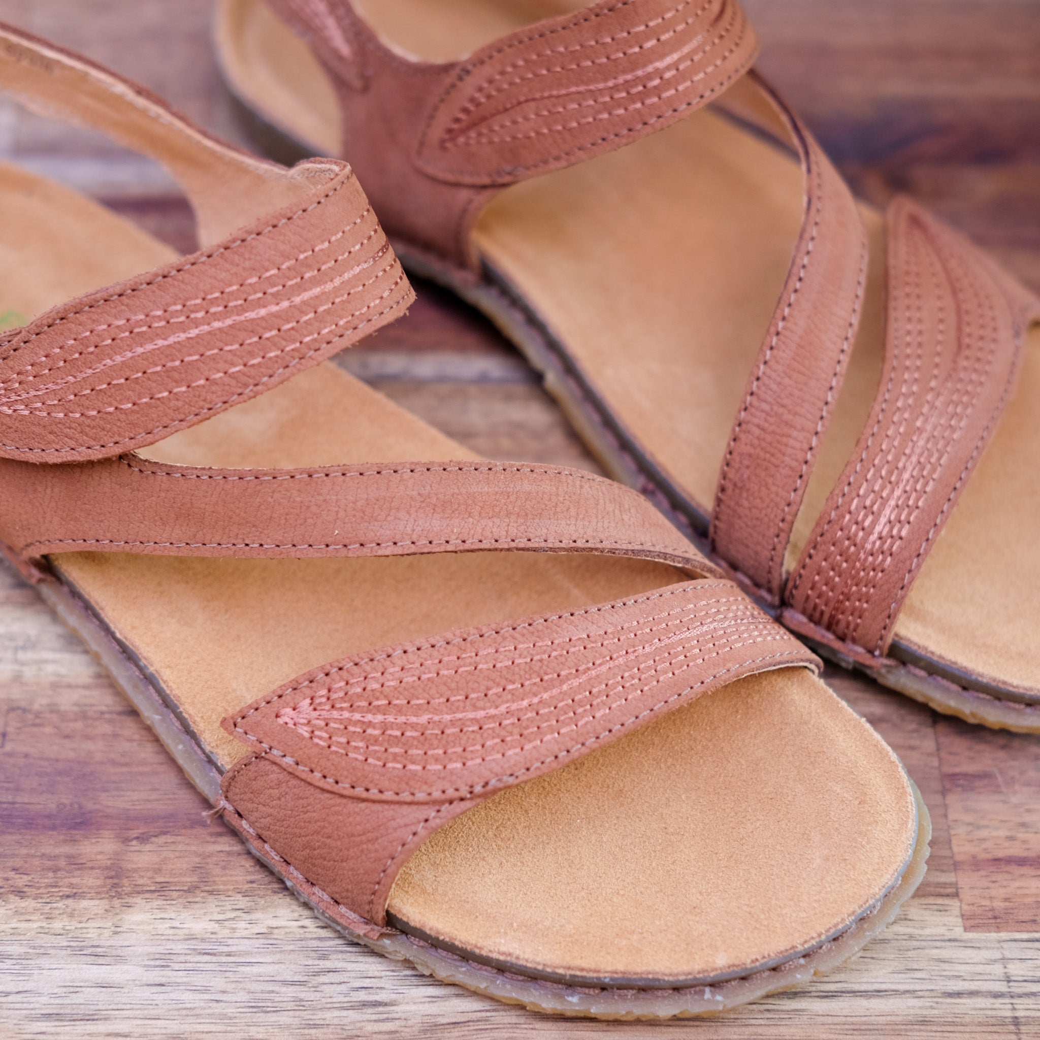 El Naturalista - Panglao - Women's Spanish Leather Sandal