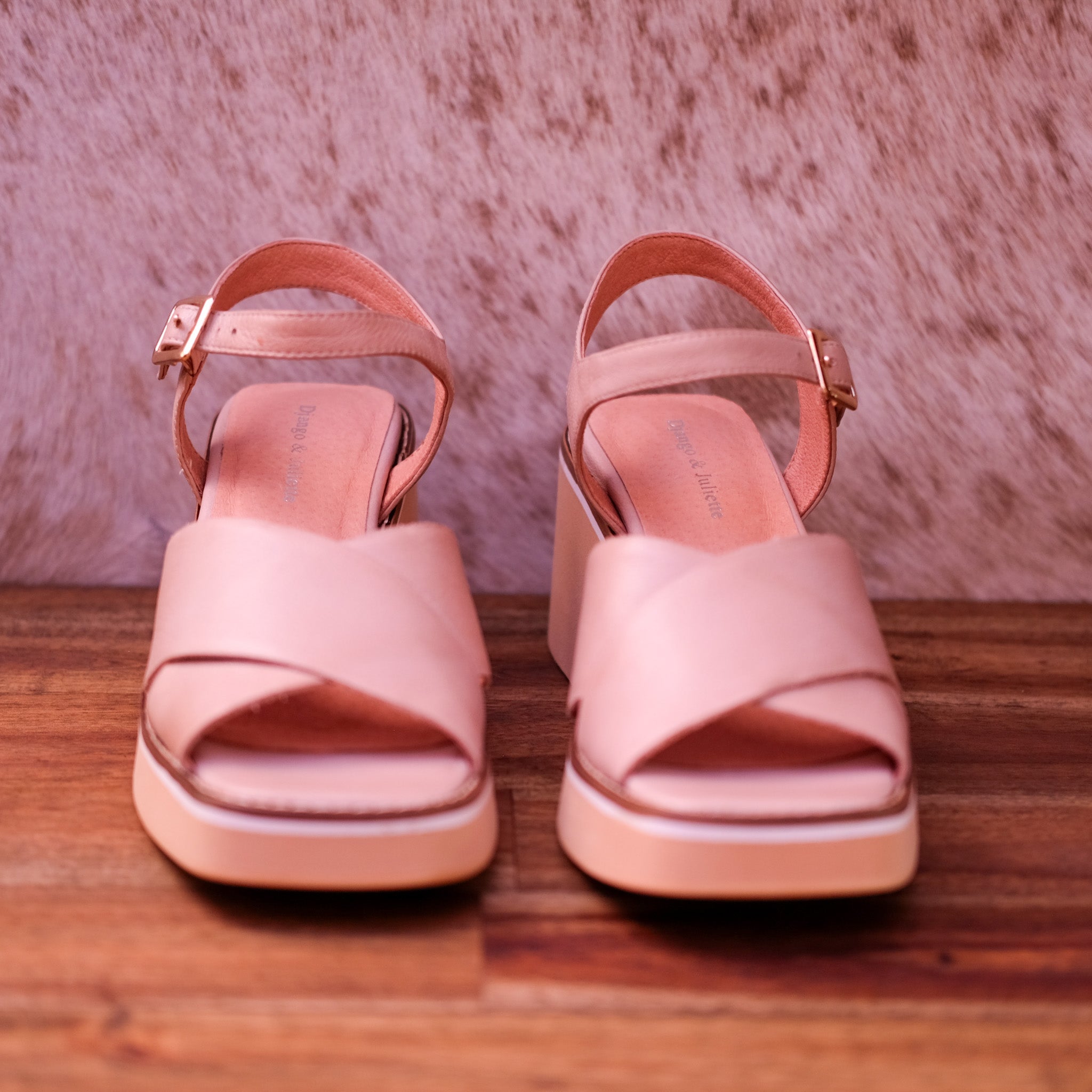 Django & Juliette - Jemi - Women’s Chunky Vintage Sandal