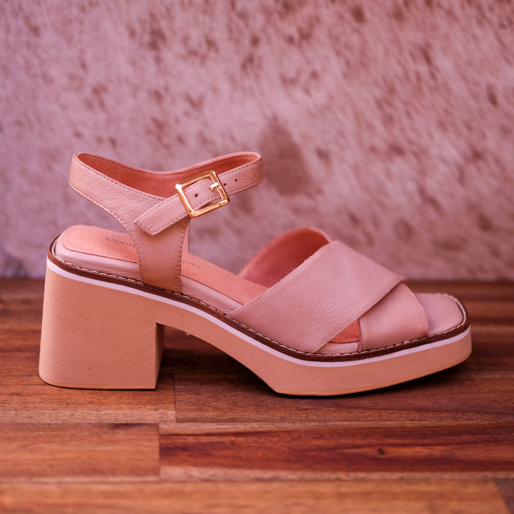 Django & Juliette - Jemi - Women’s Chunky Vintage Sandal