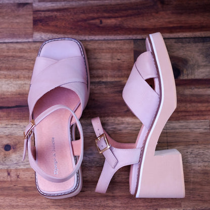 Django & Juliette - Jemi - Women’s Chunky Vintage Sandal