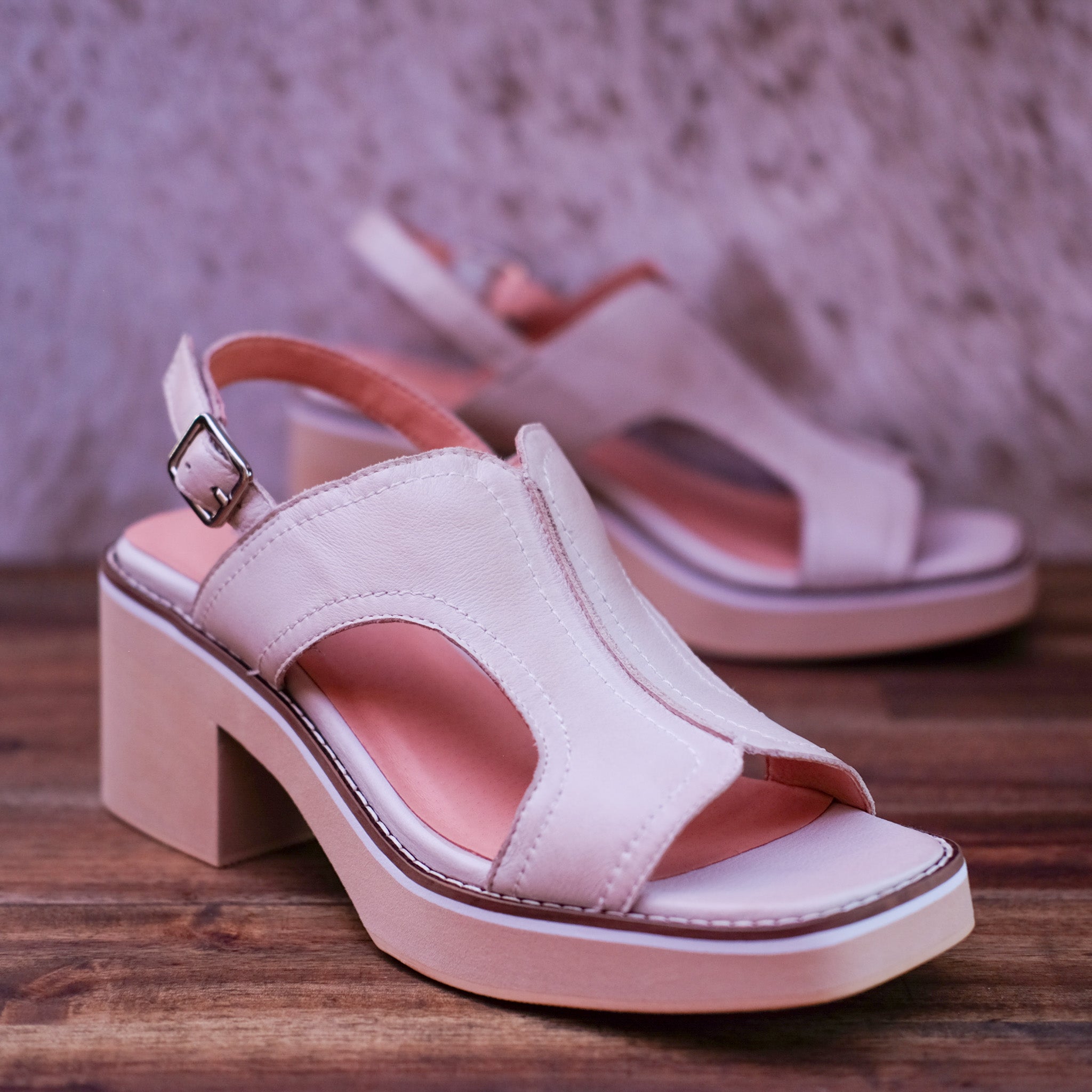 Django & Juliette - Jooper - Women’s Chunky Sandal