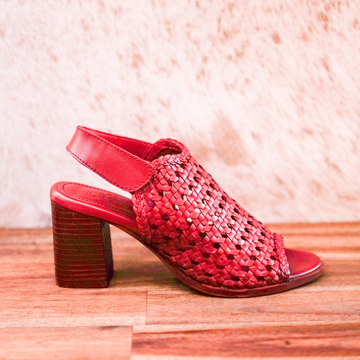 Via Nova - Krunch - Women’s Leather Sling Back Heel