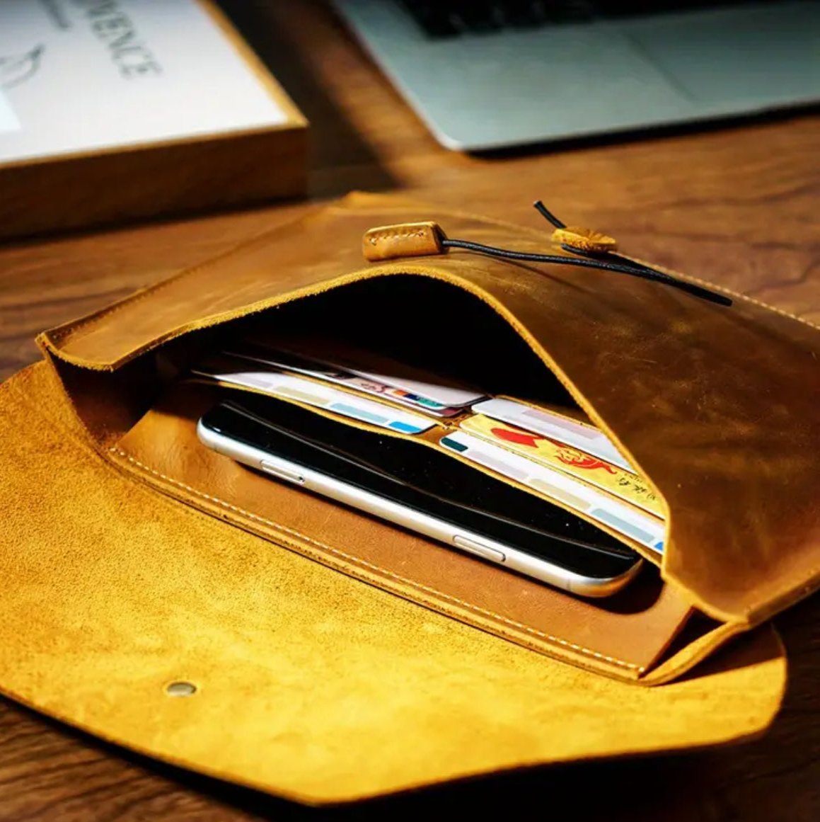 Lake Leather - Portfolio - Unisex Leather Portfolio