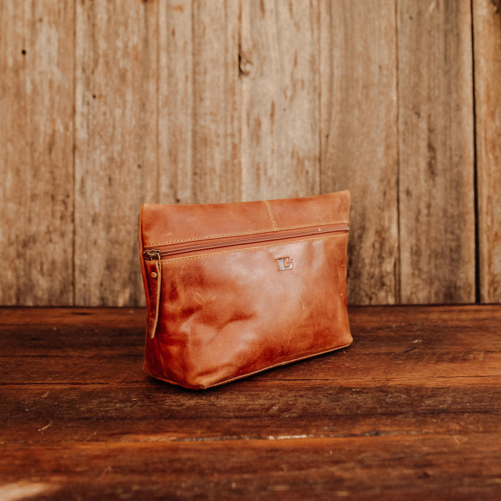Lake Leather - Granville- Unisex Wetpack Leather Toiletry Bag