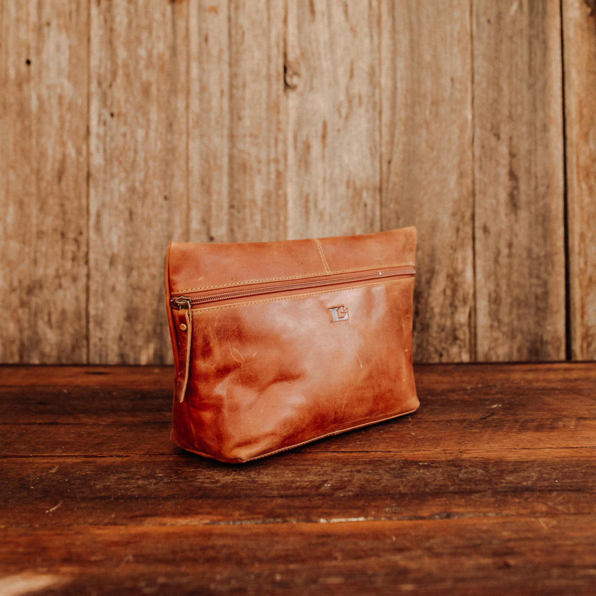 Lake Leather - Granville- Unisex Wetpack Leather Toiletry Bag