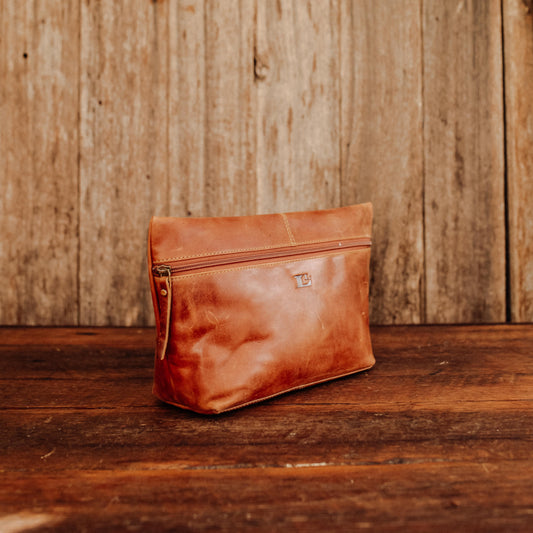 Lake Leather - Granville- Unisex Wetpack Leather Toiletry Bag