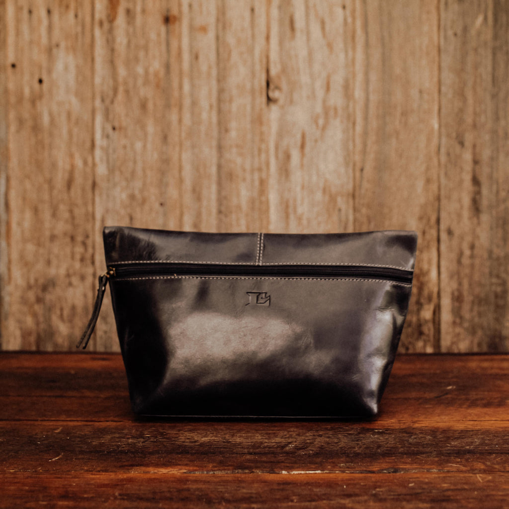 Lake Leather - Granville- Unisex Wetpack Leather Toiletry Bag