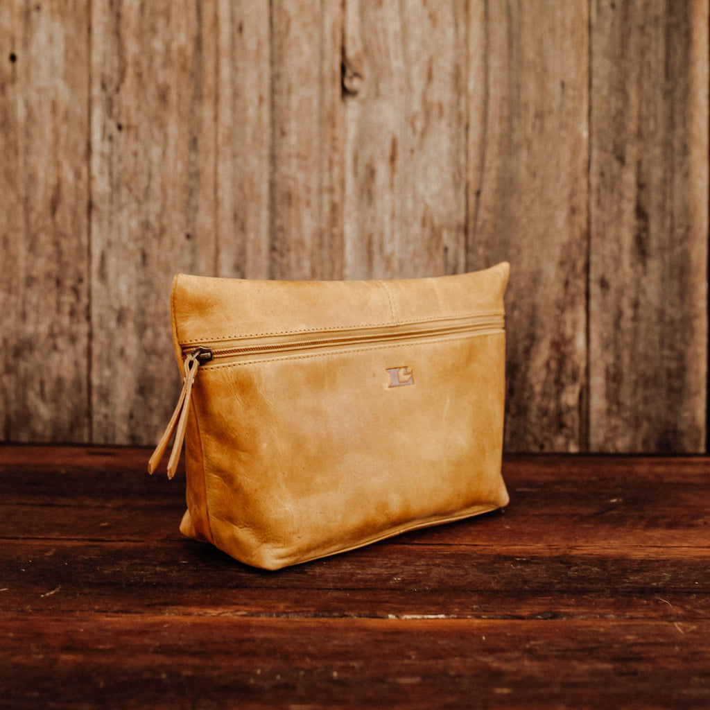 Lake Leather - Granville- Unisex Wetpack Leather Toiletry Bag