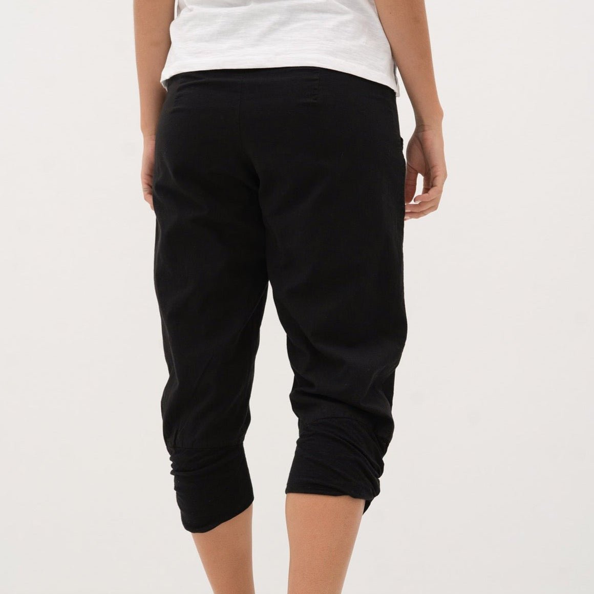 Humidity - Castaway - Women's Cotton ¾ Pant