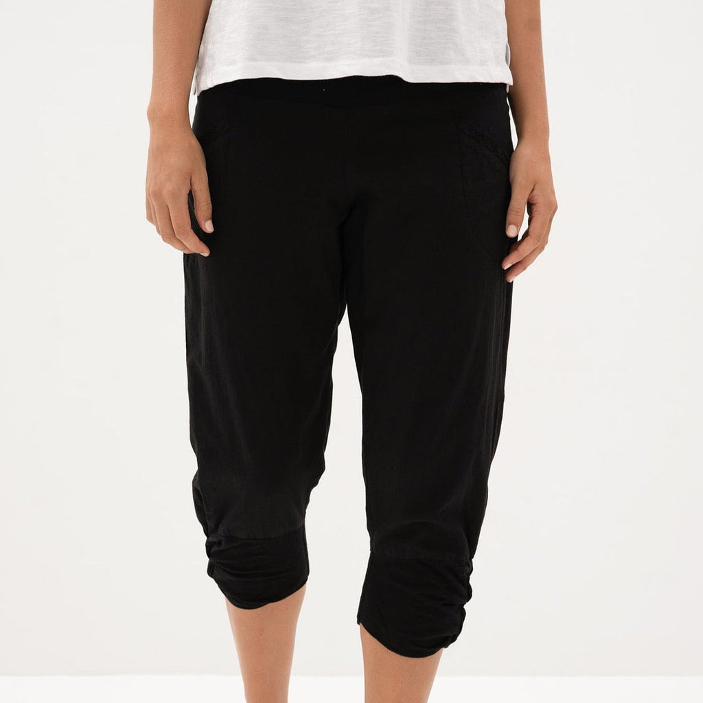 Humidity - Castaway - Women's Cotton ¾ Pant