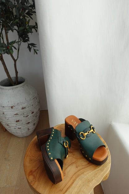 Vayah - Claudia - Women’s Chunky Leather Platform