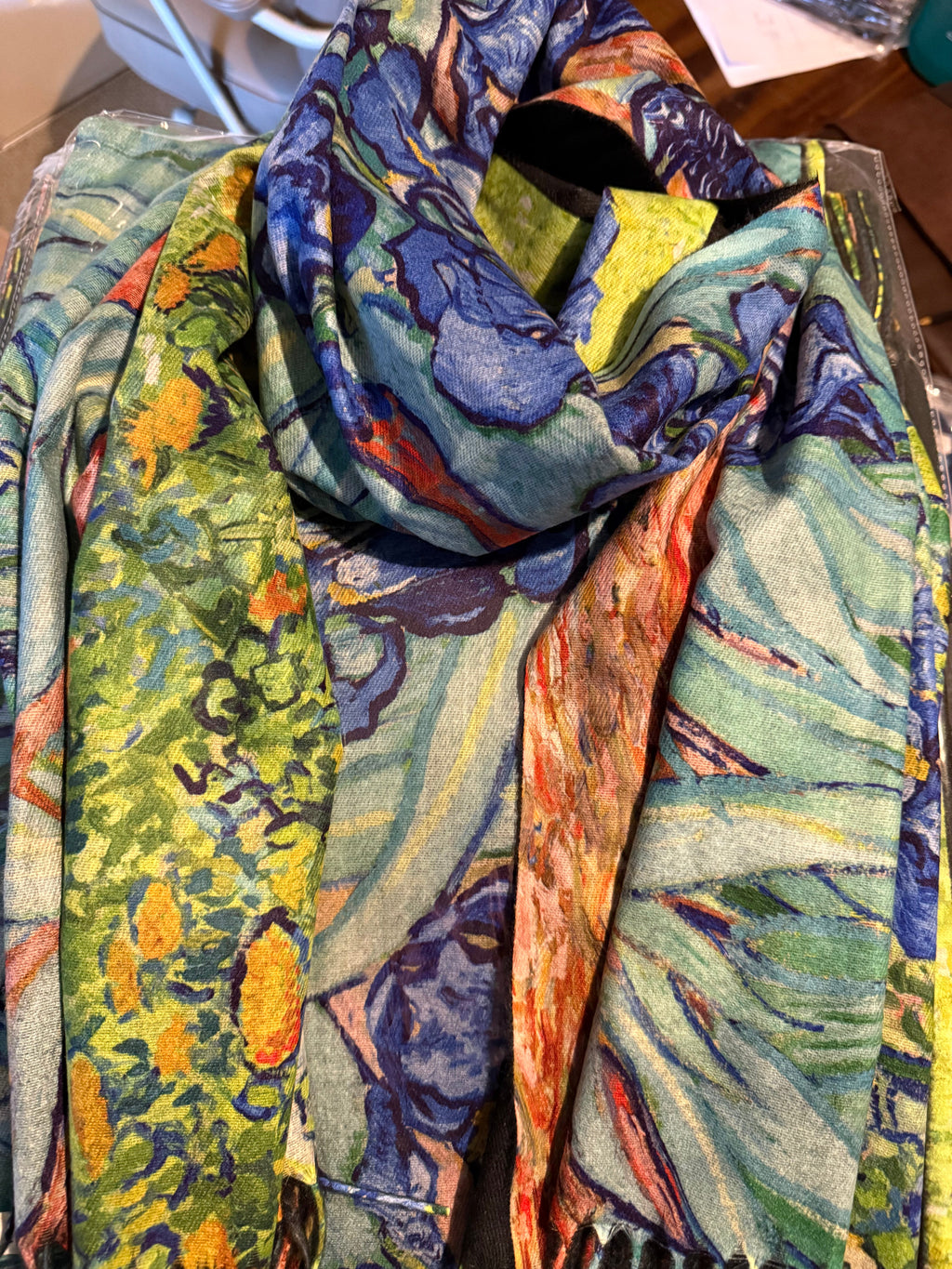 Giftzone - Irises - Women's Cashmere Blend Scarf