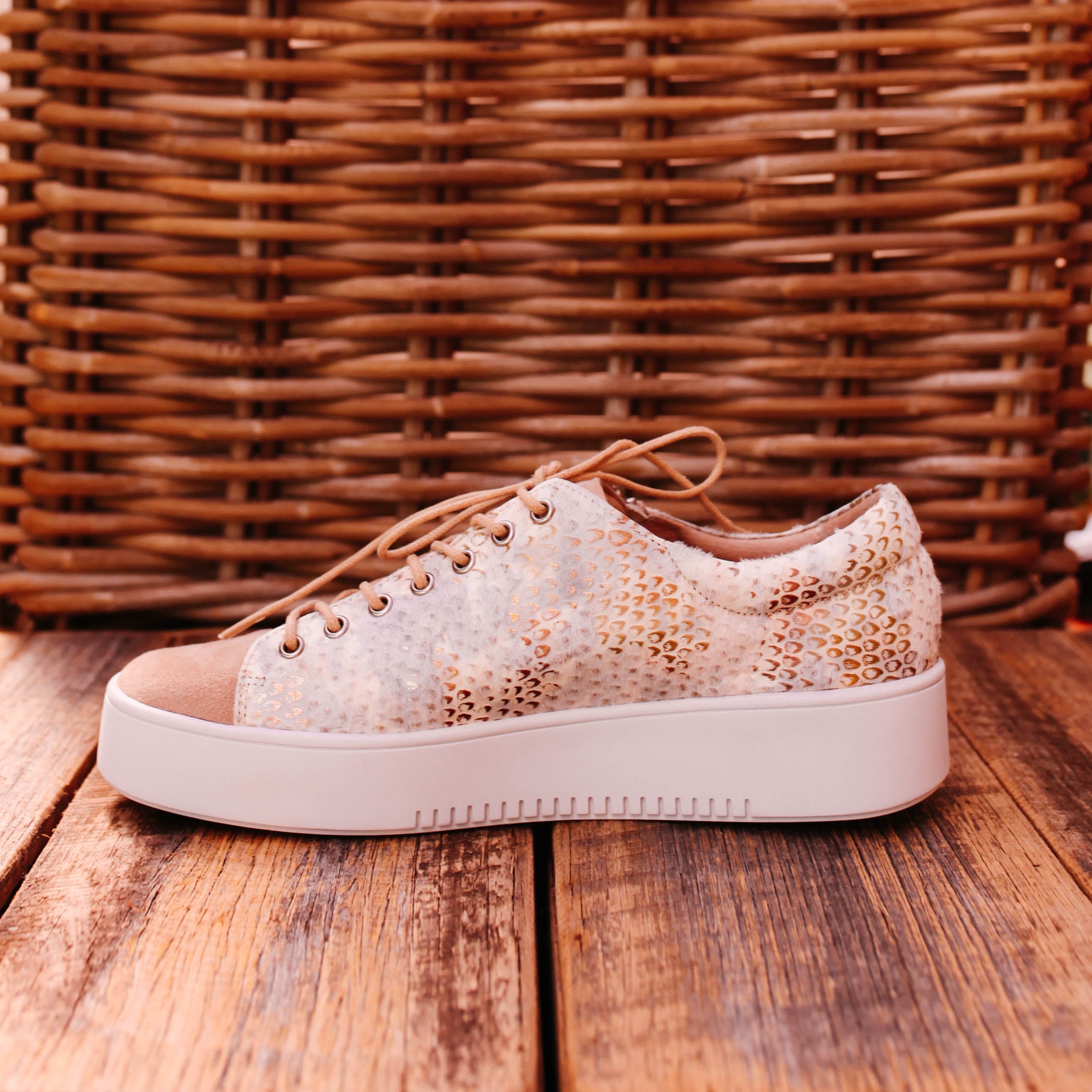 Django & Juliette - Laila - Women's Leather Sneaker