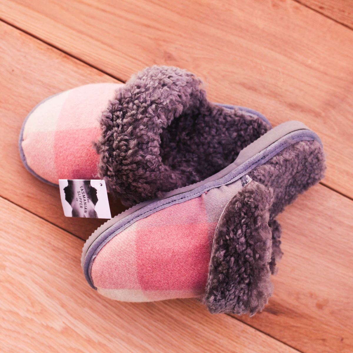 Tas Slipper Co - Derwent - Unisex Blanket Scuff Slipper