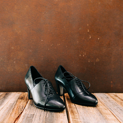 Django & Juliette - Theia - Women's Lace-up Mid Heel