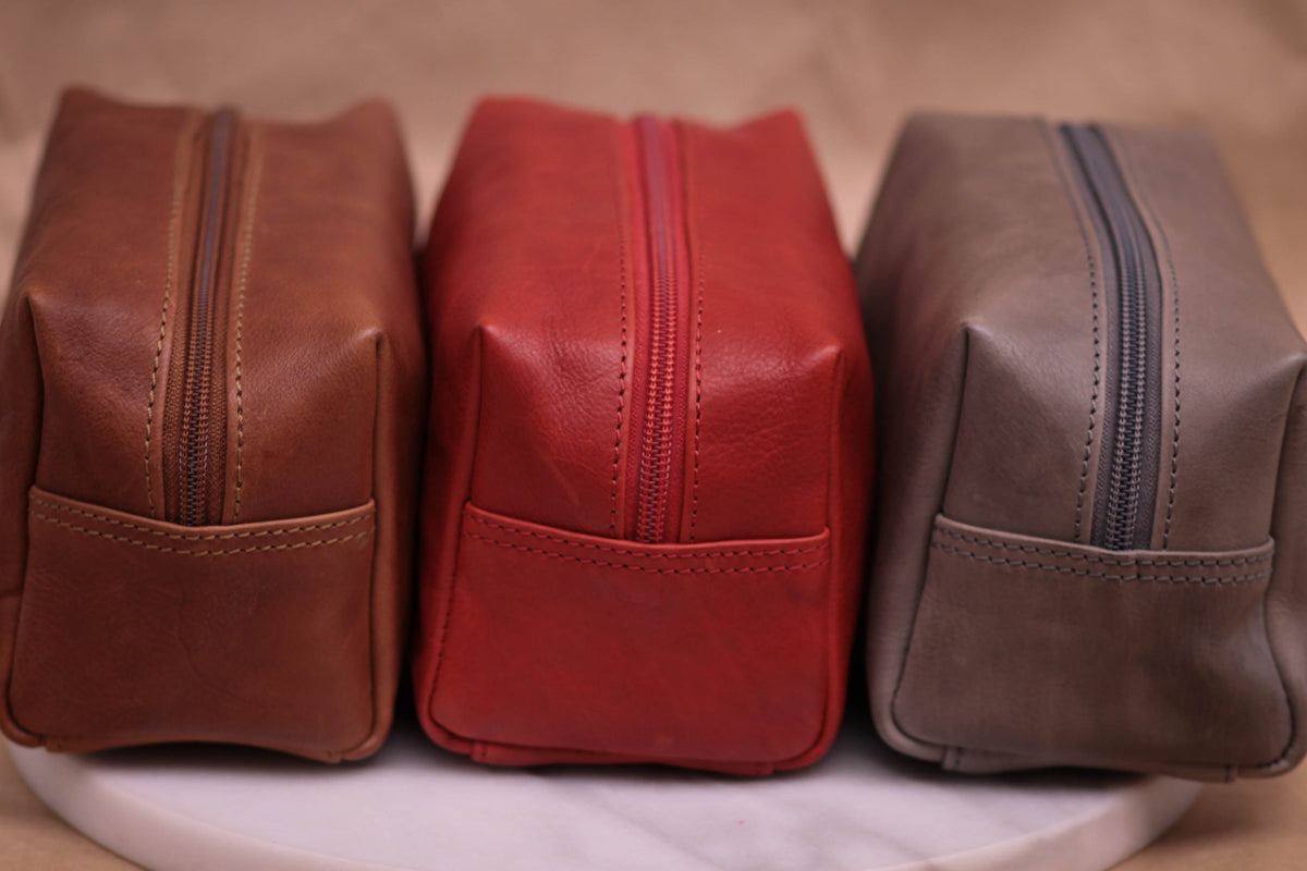 Lake Leather - Epping- Unisex Toiletry Leather Wetpack Bag