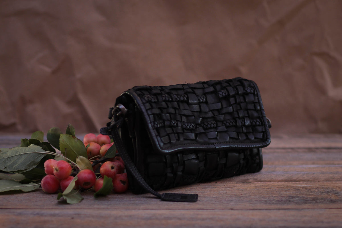 Lake Leather - Evandale -Women's Woven Clutch Crossbody Bag