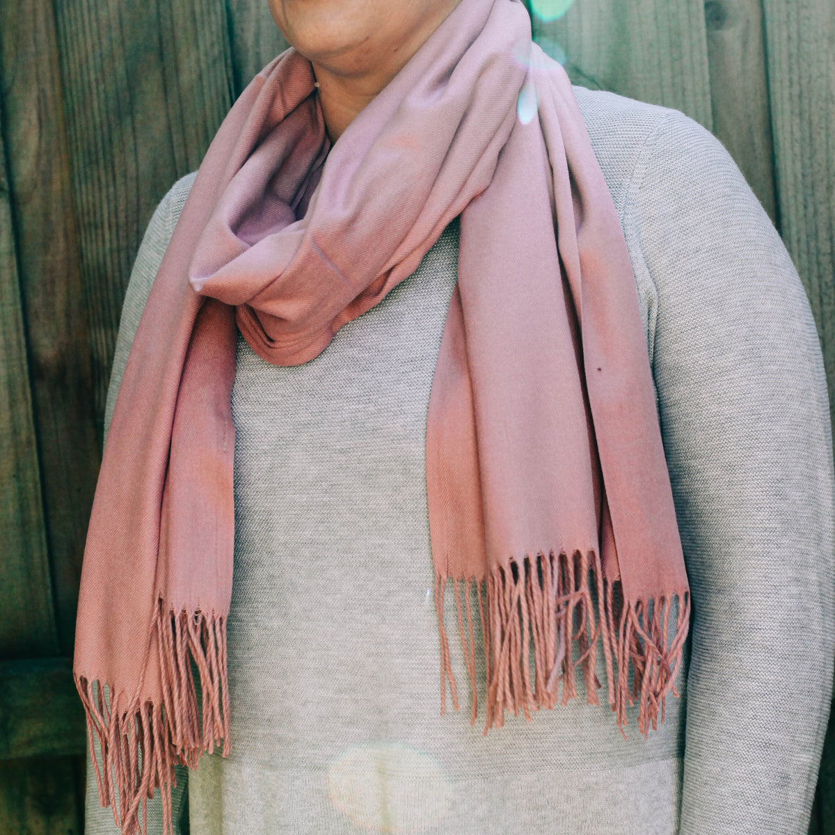 Giftzone - Fine Scarf - Women's Cashmere Blend Tasseled Scarf