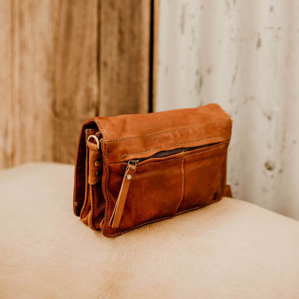 Lake Leather - Ellendale - Women's Small Leather Crossbody Clutch